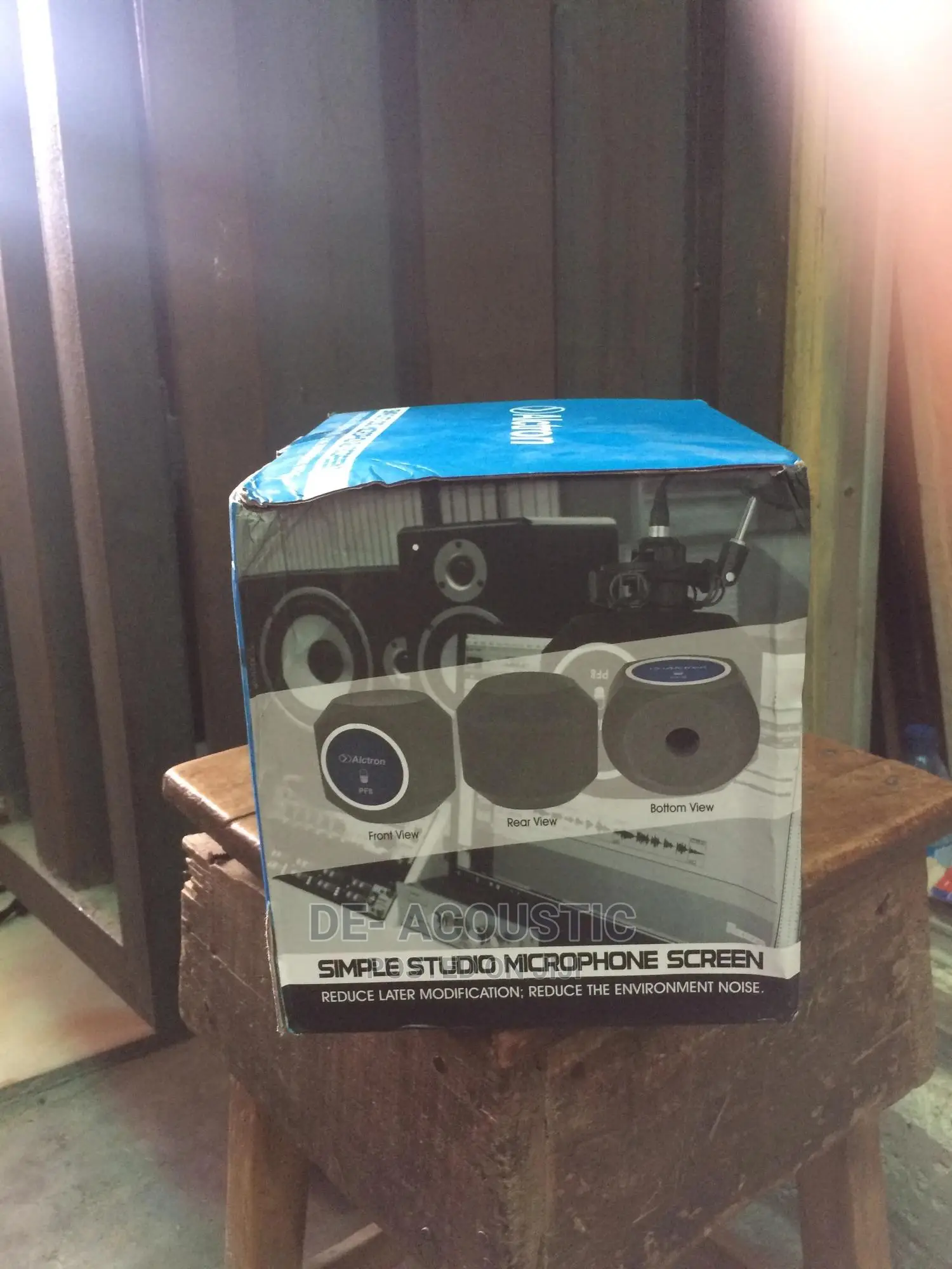 Alctron PF8 Noise Reduction Mic Vocal Booth With Pop Filter
