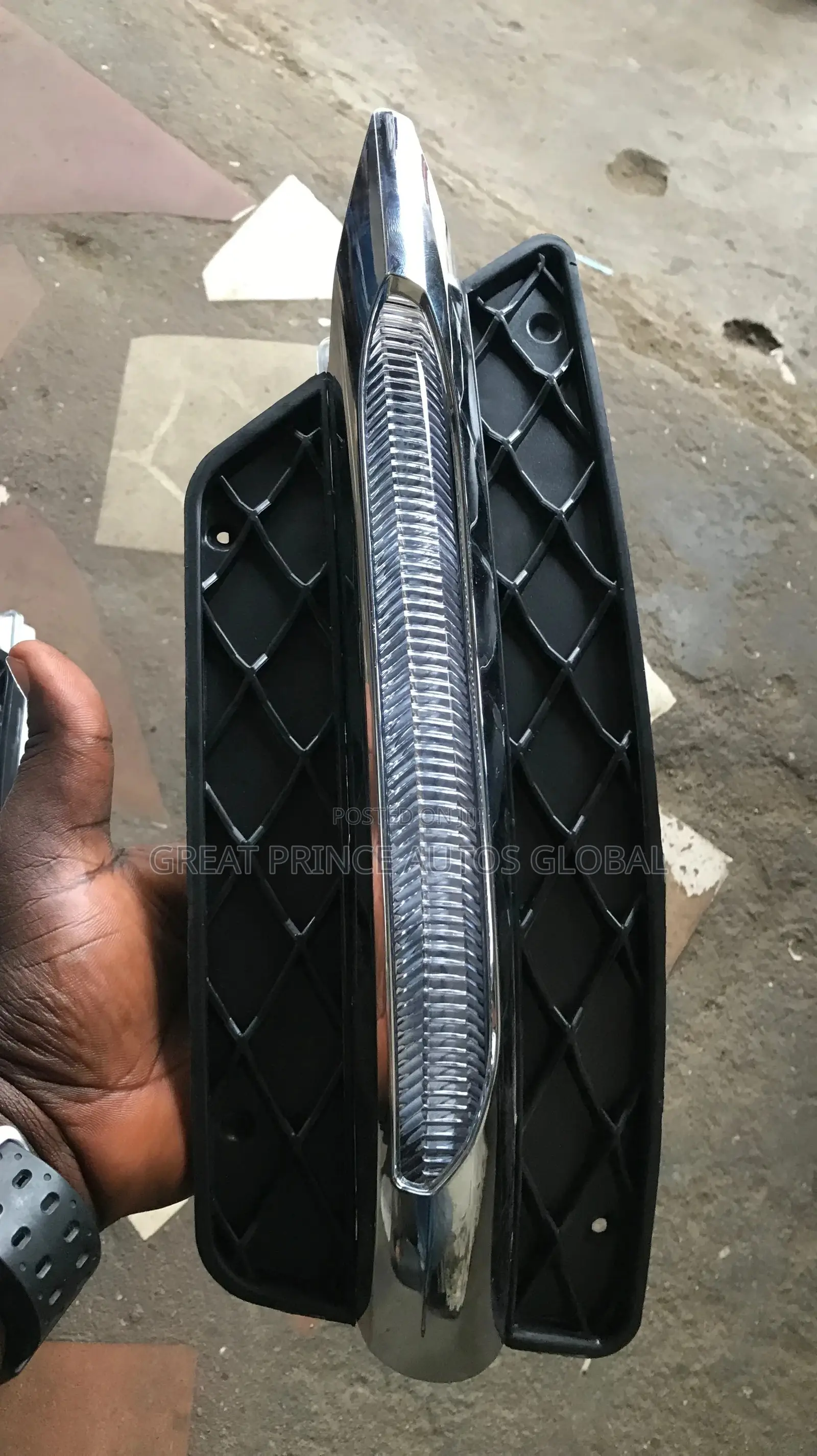 Complete Fog Lamp For C300 204 2013 Year Model