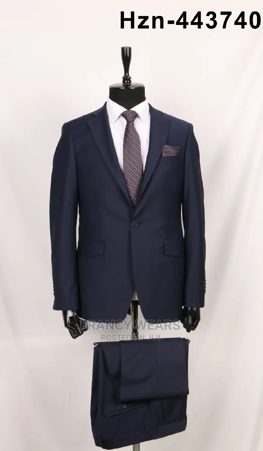 Italian Men's Suits Available in All Sizes