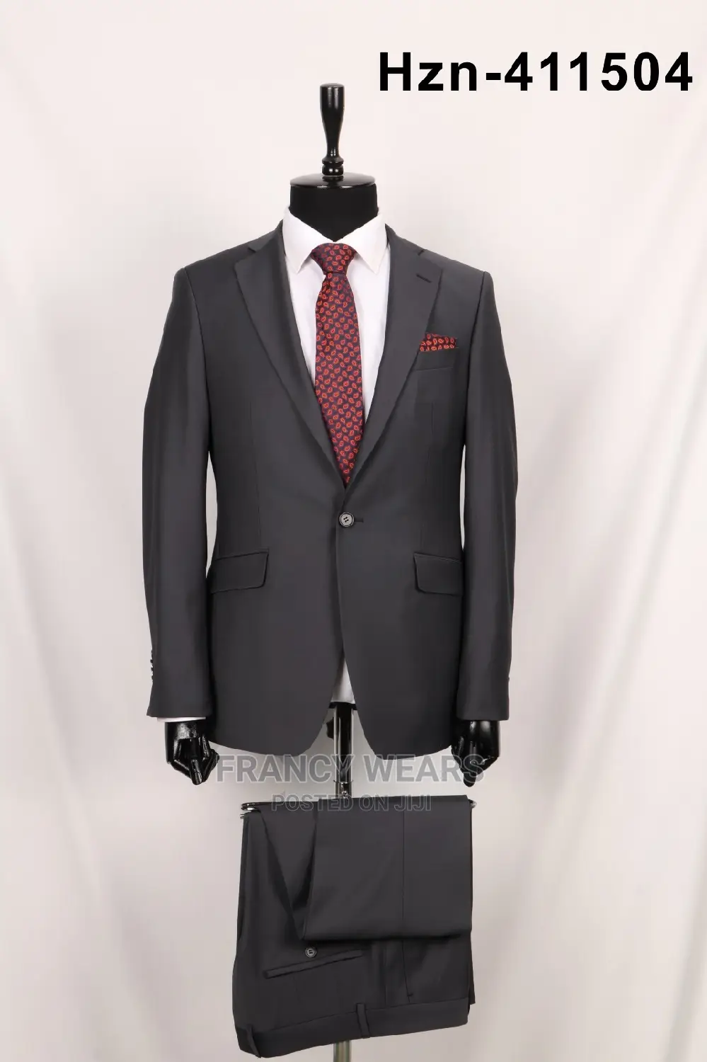 Italian Men's Suits Available in All Sizes