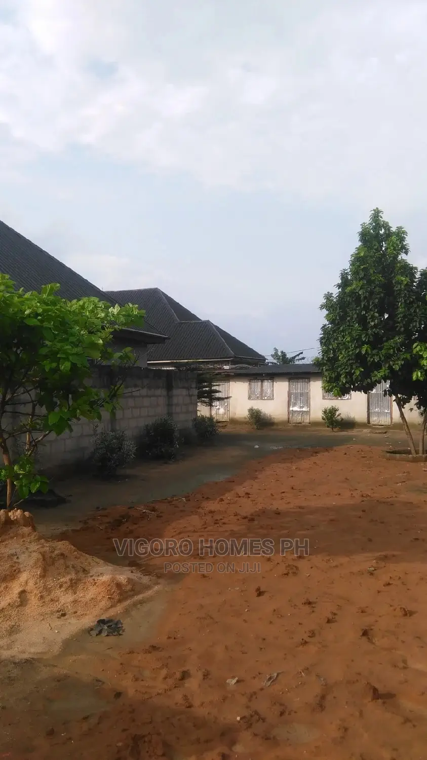A Buy and Sell Land