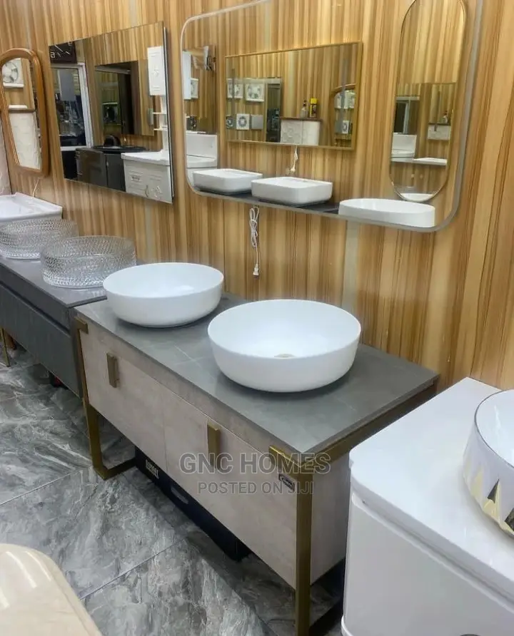 Executive Double Carbinet With Mirror