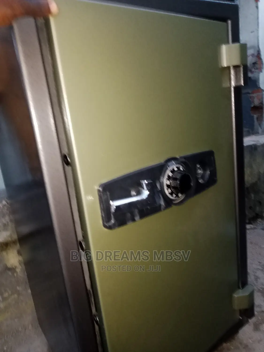 107 Hammer Fireproof Safe