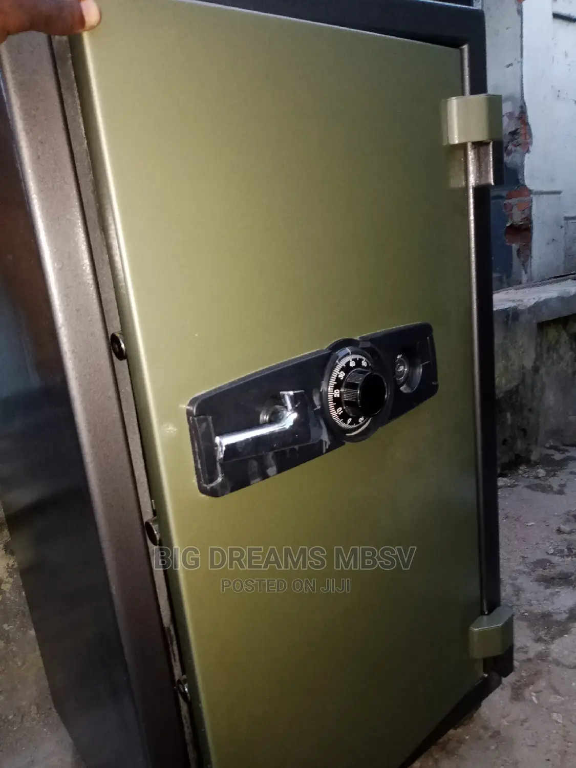 107 Hammer Fireproof Safe