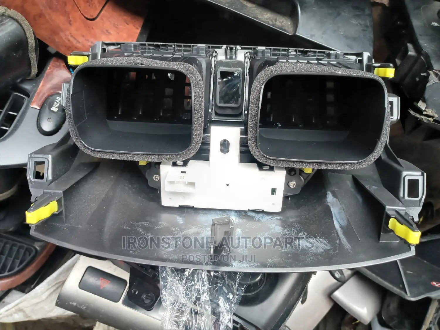 AC Vent With Clock - Corolla 2010 - 2012