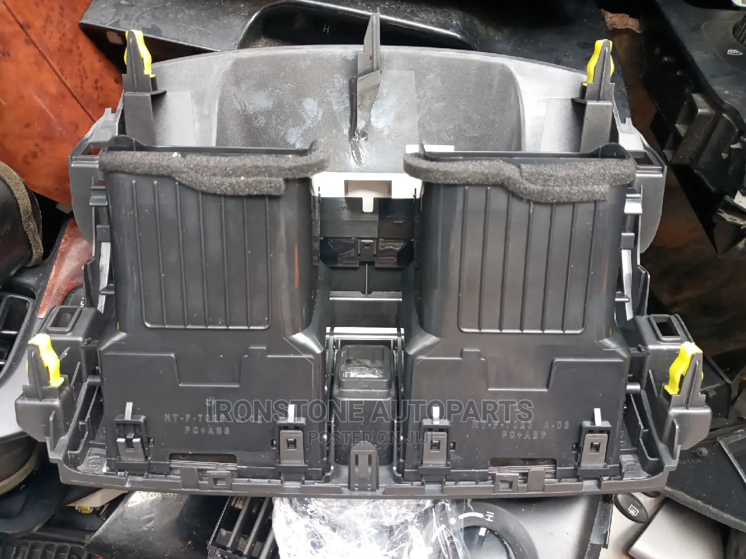 AC Vent With Clock - Corolla 2010 - 2012