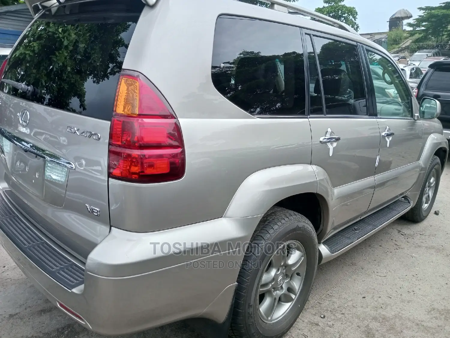 Lexus GX 470 Sport Utility 2005 Gold