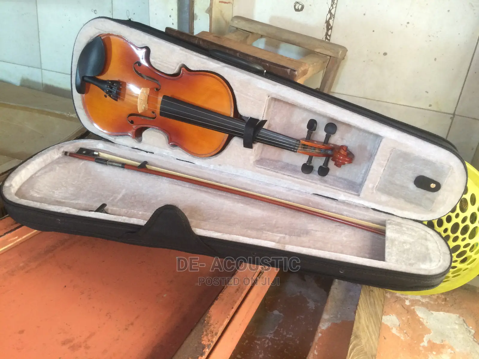 4/4 Full Size Violin Bow, and Extra Strings