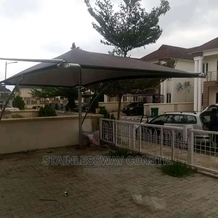 Carport Brown Net Galvanized Pipes