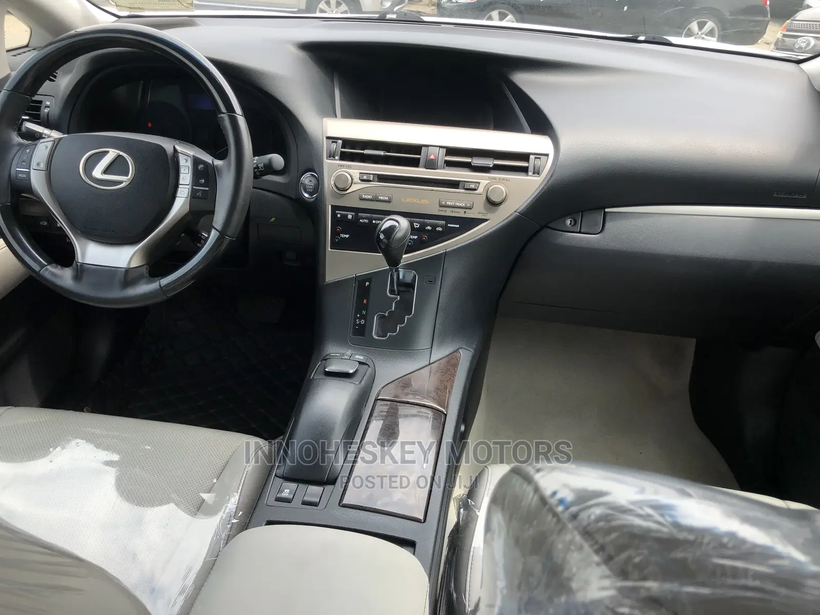 Lexus RX 350 FWD 2013 White