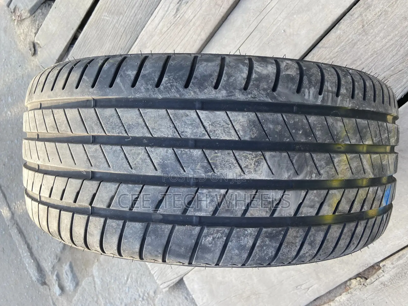 20 Inches Tyres for Car and Jeep Highest Grade