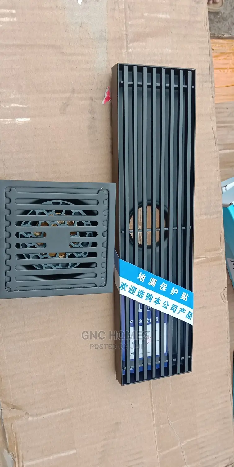 Black Floor Drain (4 Bathroom Waste)