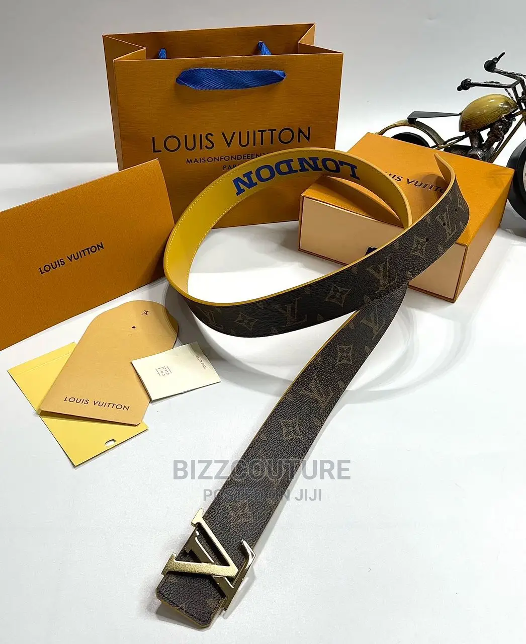 High Quality LOUIS VUITTON Leather Belt Available in Store