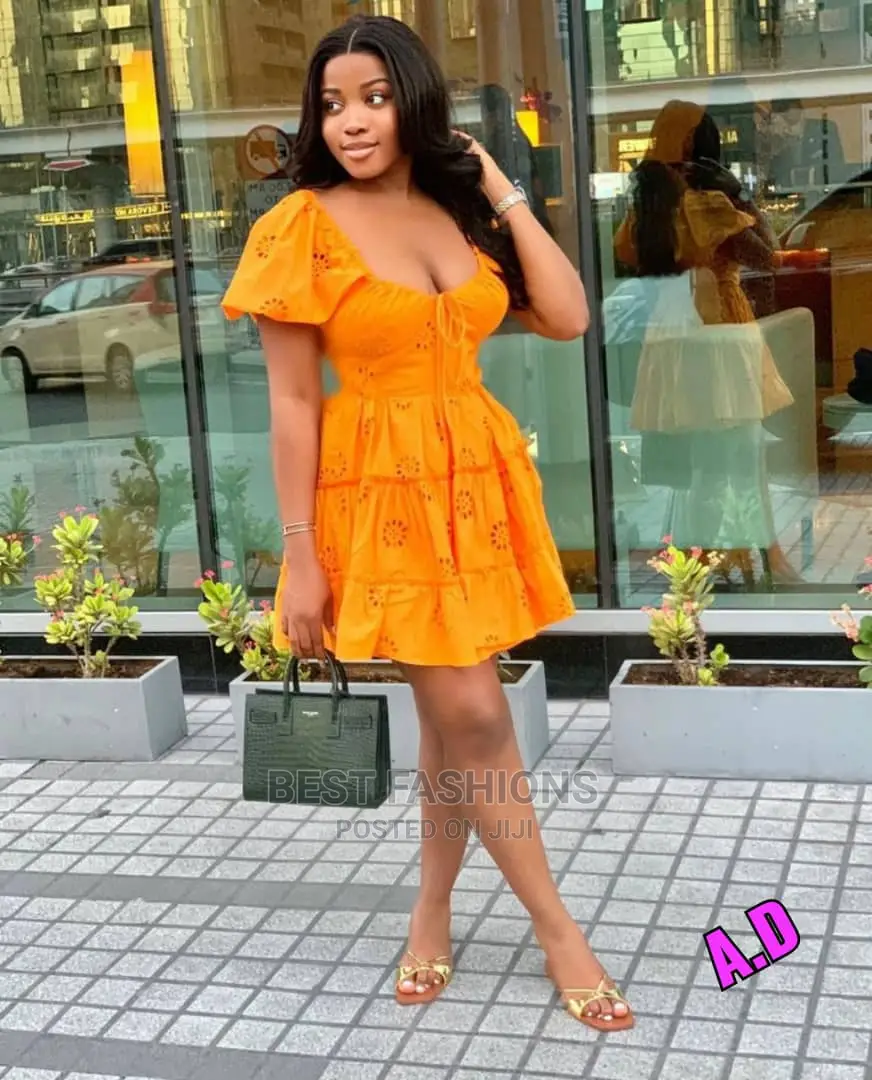 Female Cute Short Lace Gown