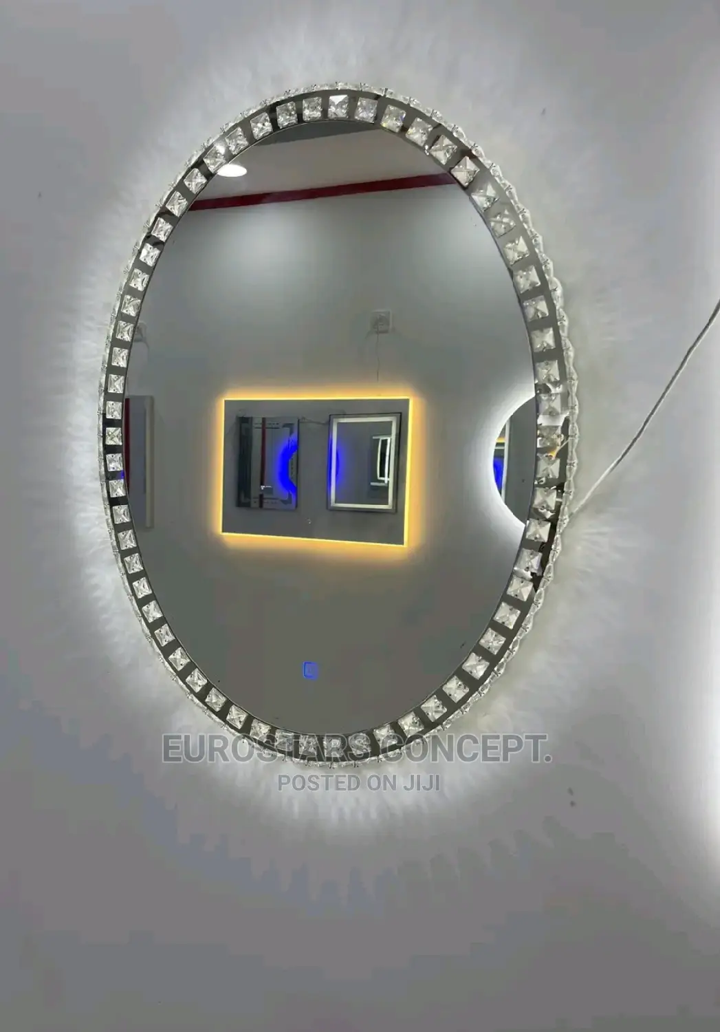 Classic Crystal Mirror With Light