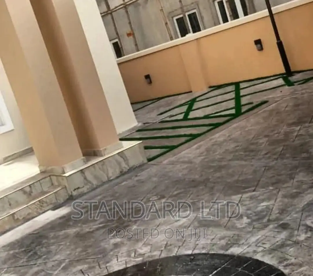 American Standard Stamped Concrete Floor (Landscape)