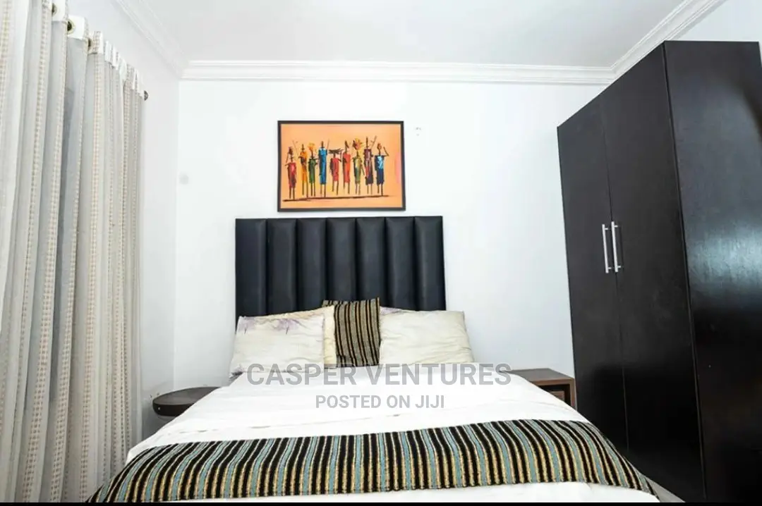 Enchanting 3-Bedroom Apartment With a Pool and Gym