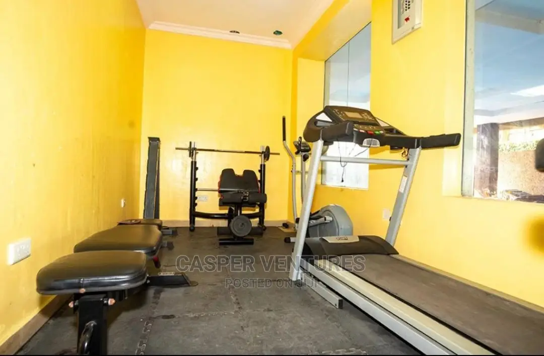 Enchanting 3-Bedroom Apartment With a Pool and Gym