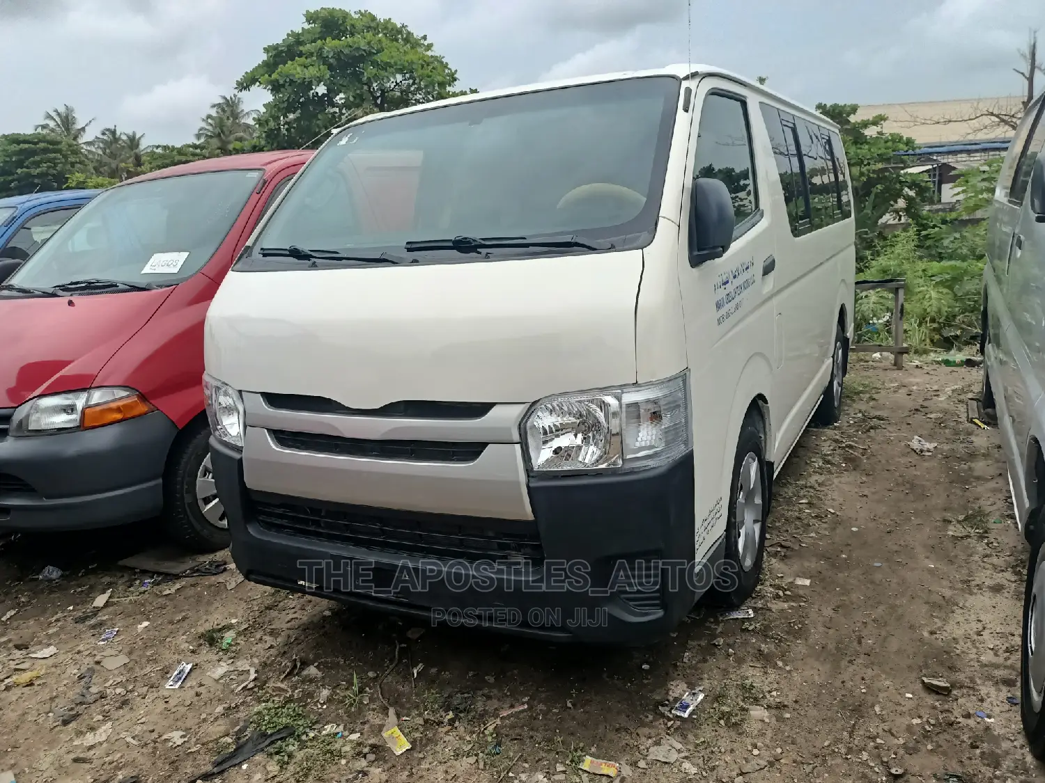 Toyota HiAce 2012 White
