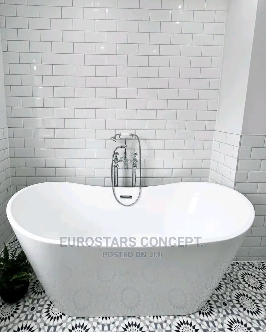 England Executive Bath Tub