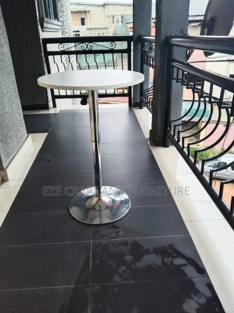 Height Adjustable Coffee Table