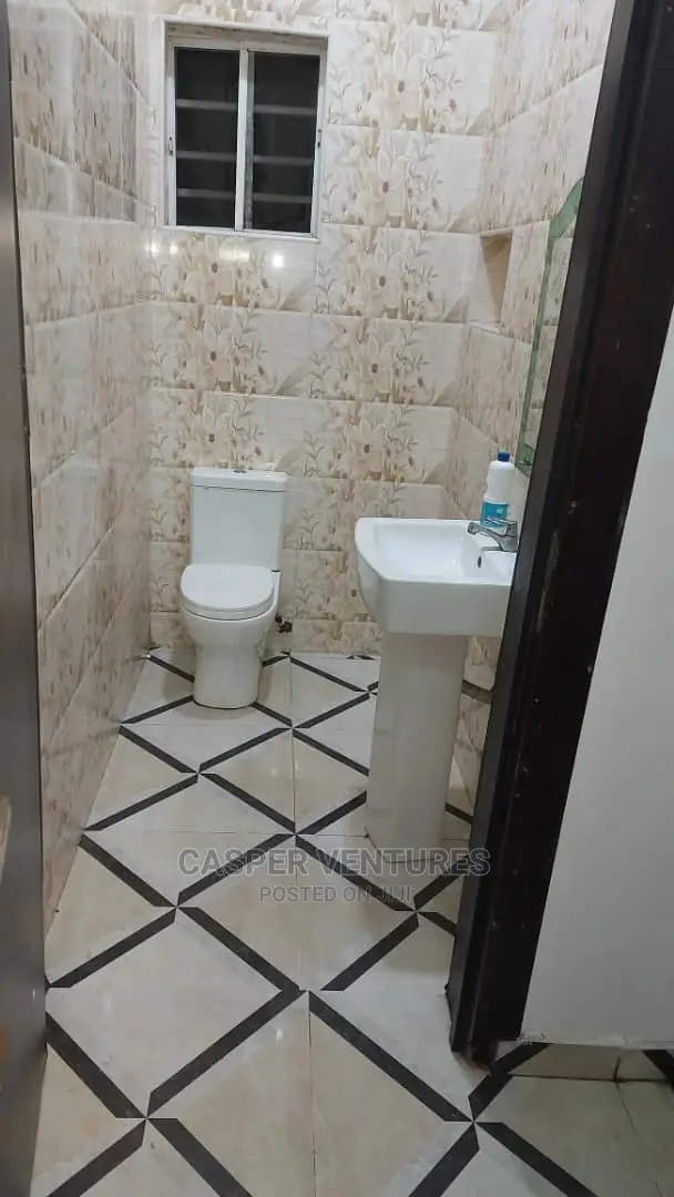 Stunning and Radiant 1-Bedroom Miniflat