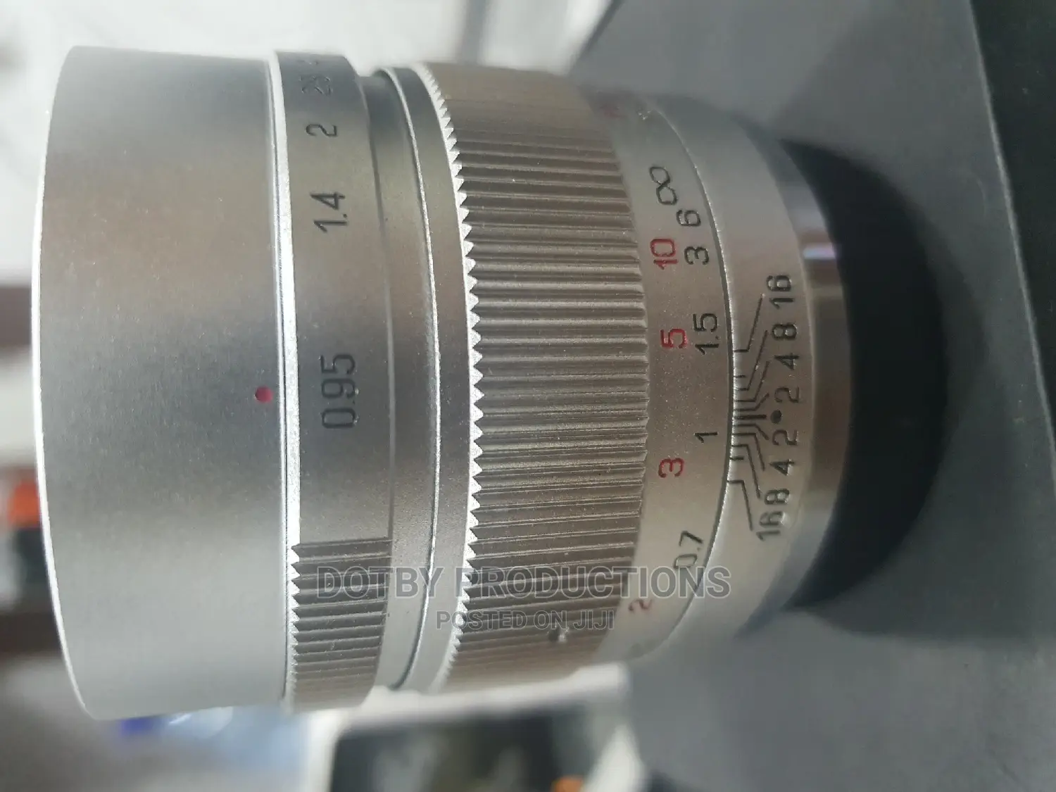 Zhongyi Speedmaster 35mm F0.95 Lens for Fujifilm X Mount