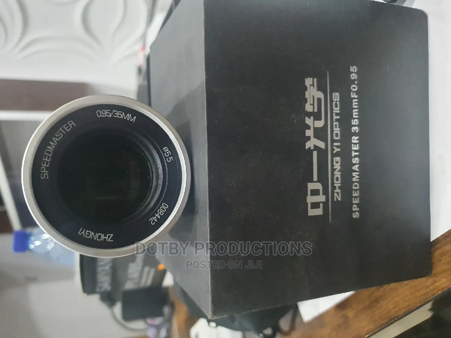 Zhongyi Speedmaster 35mm F0.95 Lens for Fujifilm X Mount