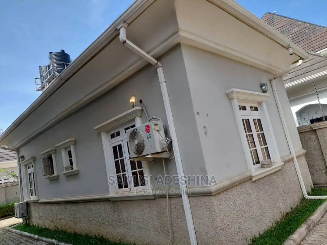 5bdrm Duplex in Efab Metropolitan, Gwarinpa for sale
