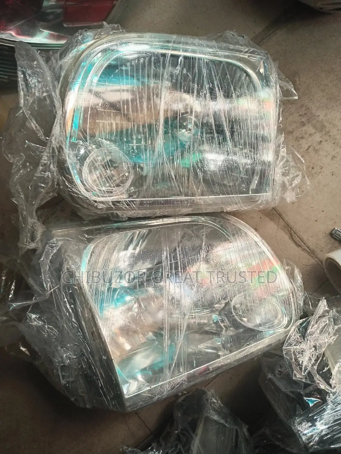 Set of of Headlamp Sequoia 2006