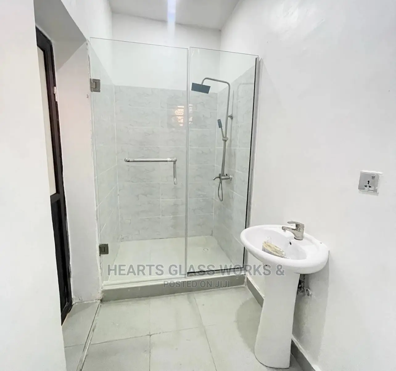 10mm Tempered Shower Cubicle (Tempered for Safety)