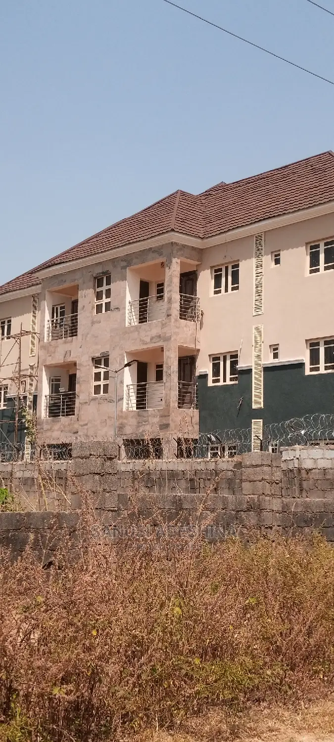 2bdrm Block of Flats in Jahi By Peace for sale