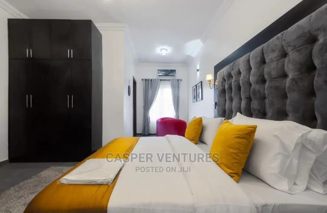 State-Of-The-Art 3-Bedroom Duplex With Pool
