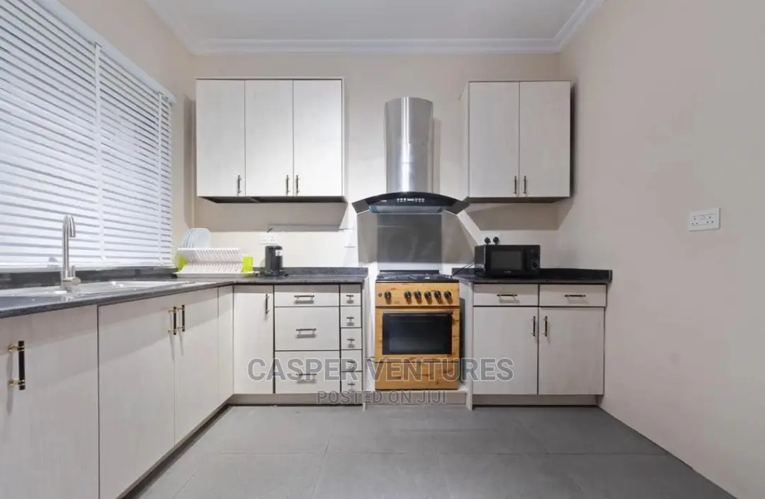 State-Of-The-Art 3-Bedroom Duplex With Pool