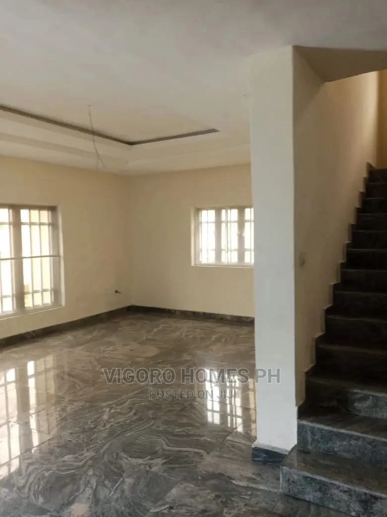 Furnished 4bdrm Duplex in Port-Harcourt for sale