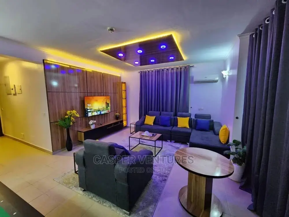 Gorgeous 2-Bedroom Edifice in VI for Short let