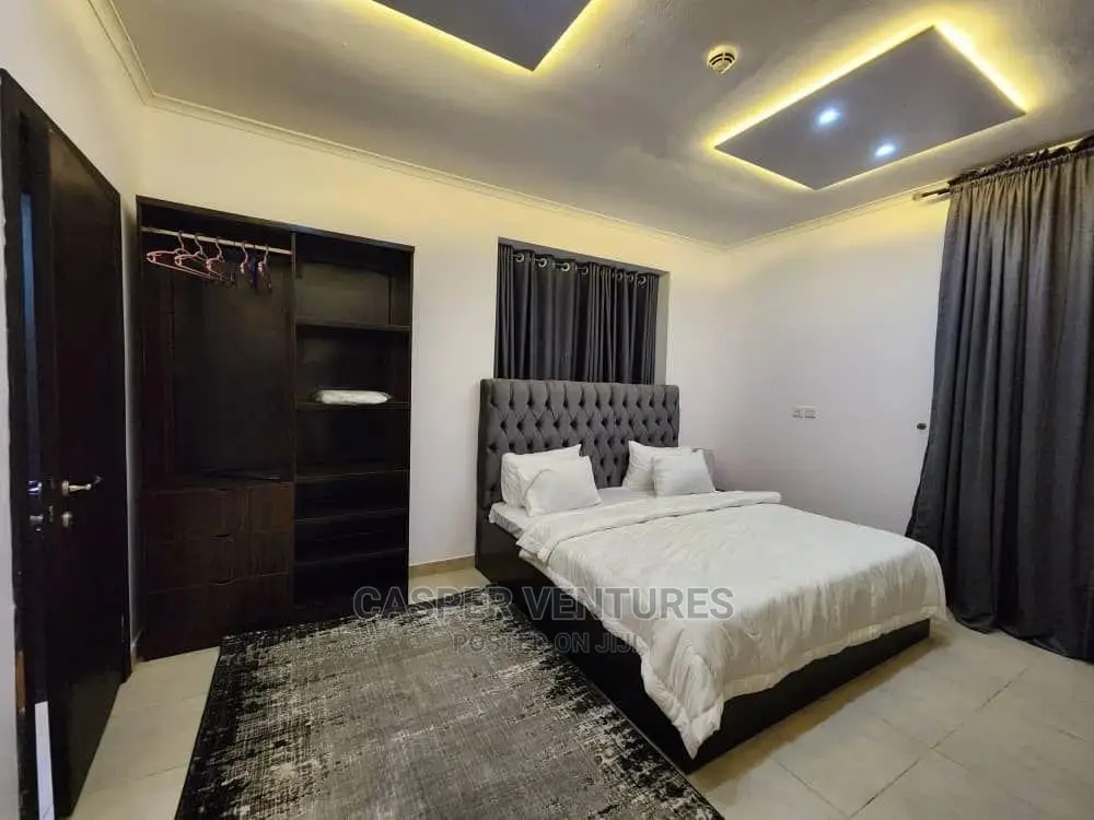 Gorgeous 2-Bedroom Edifice in VI for Short let