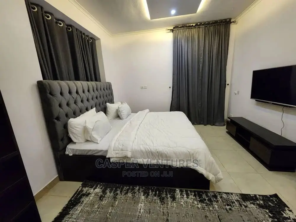 Gorgeous 2-Bedroom Edifice in VI for Short let