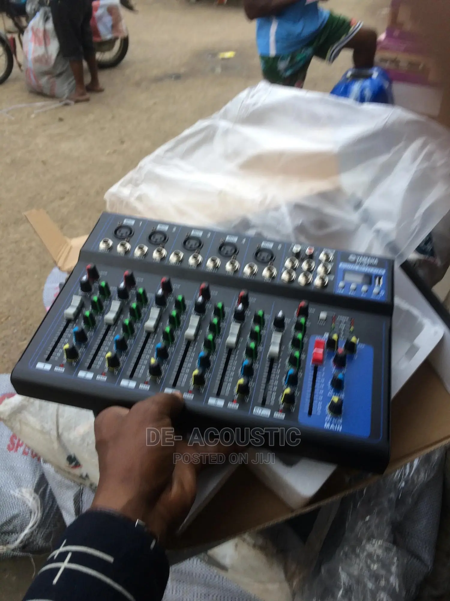 Yamaha Professional 7 Channel Mixer With Usb and Bluetooth