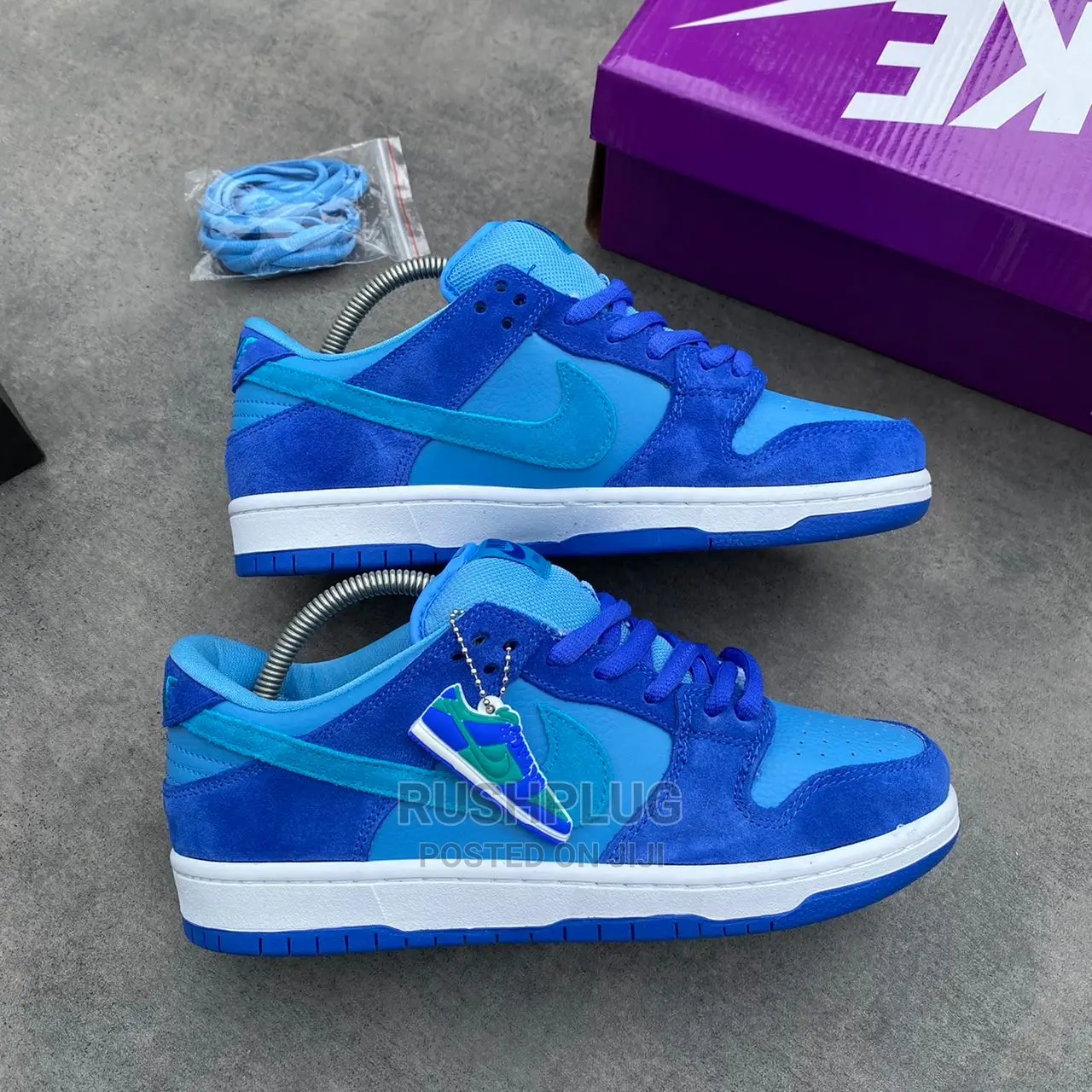 Nike SB Dunk Low “Blue Raspberry” Sneaker