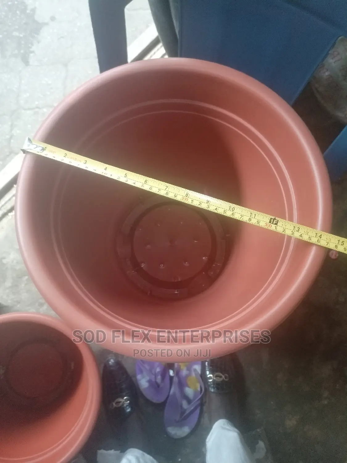 Medium Size Flower Pots