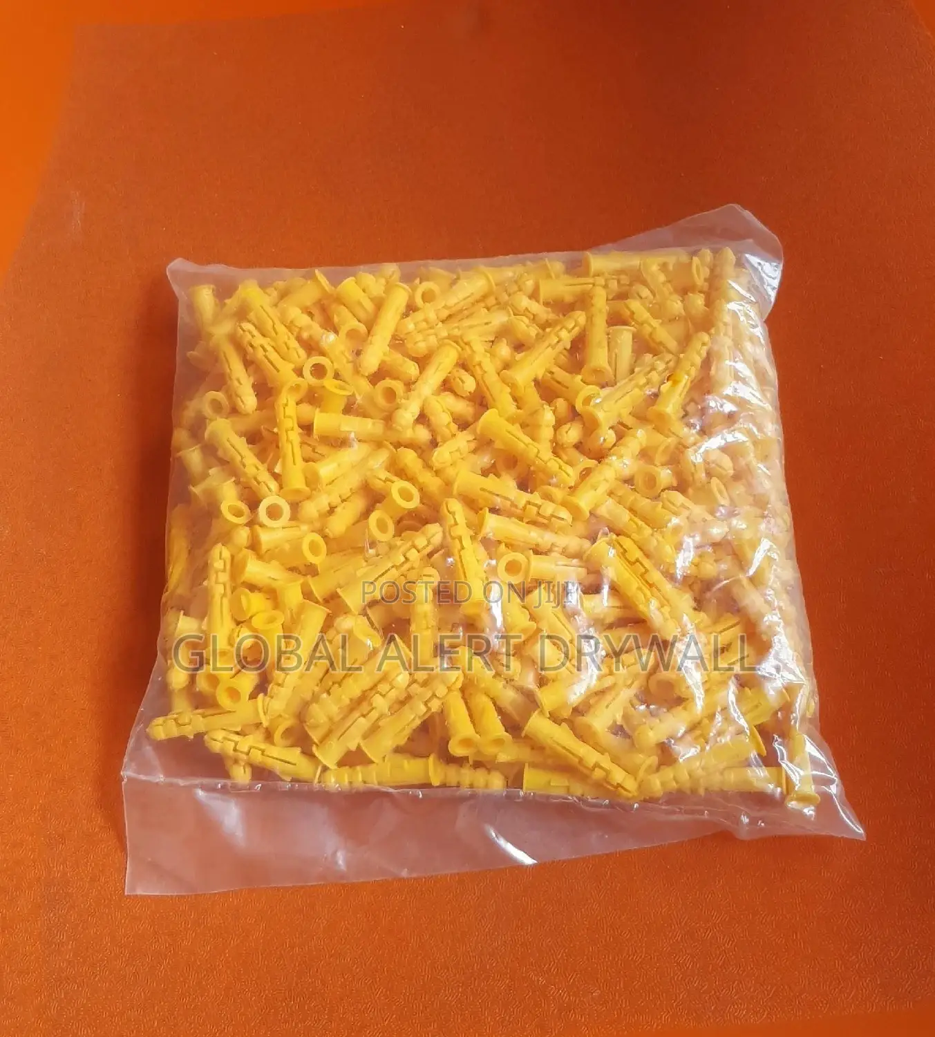 Board and Wall Screw With Fisher Peg