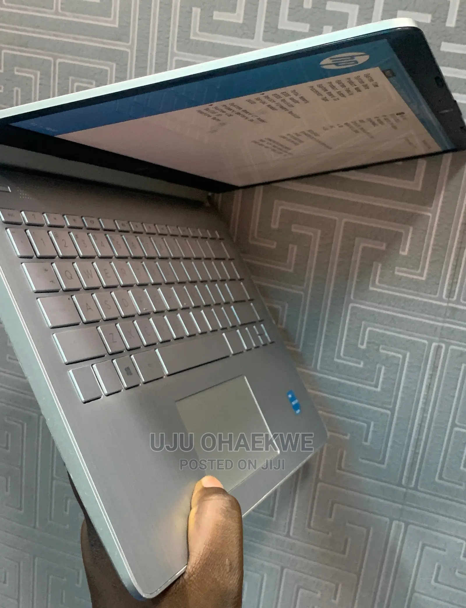 Laptop HP 14-Dq1088wm 4GB Intel Pentium HDD 128GB