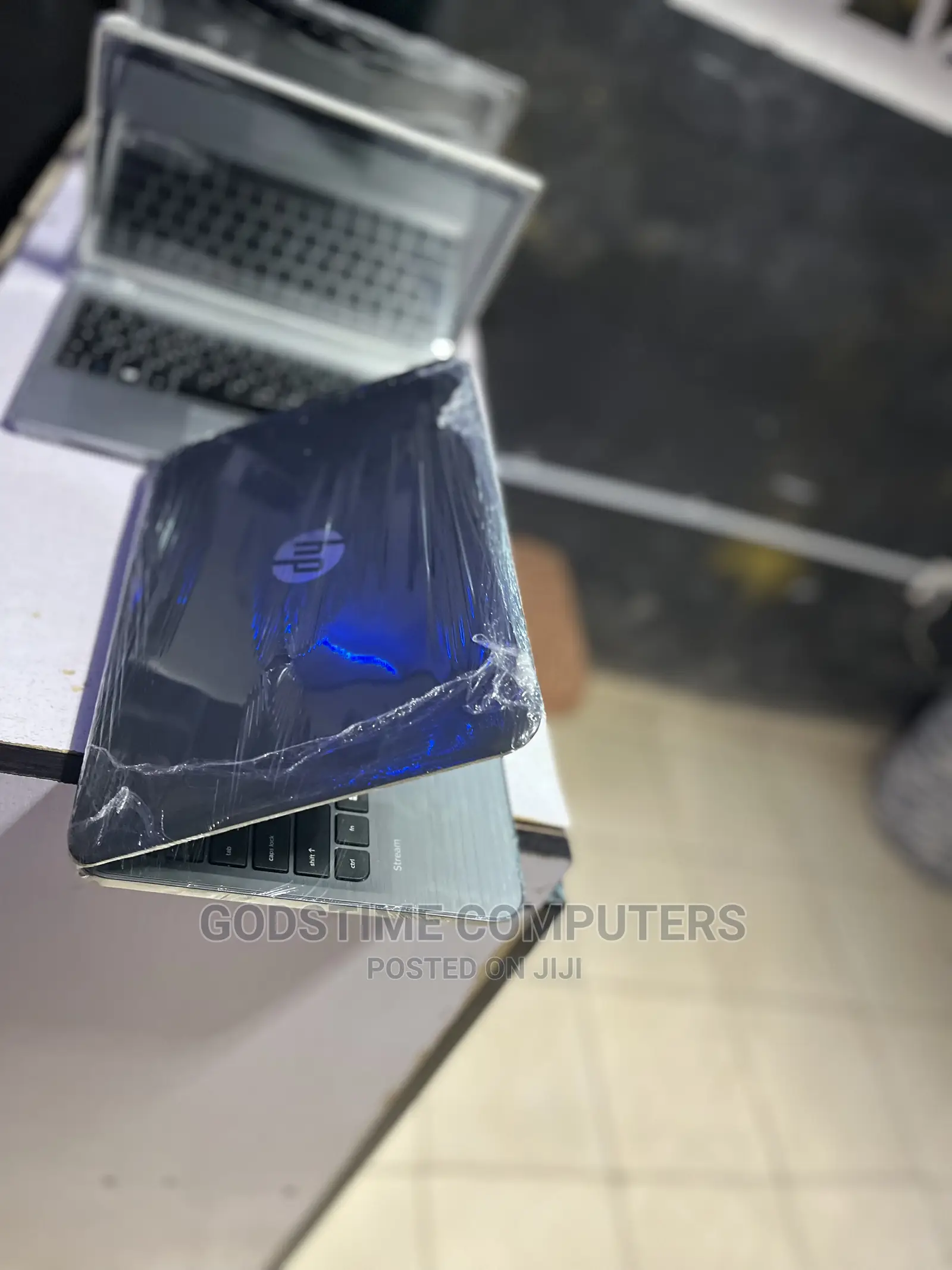 New Laptop HP Stream 11 Pro G3 4GB Intel Core 2 Duo SSD 72GB