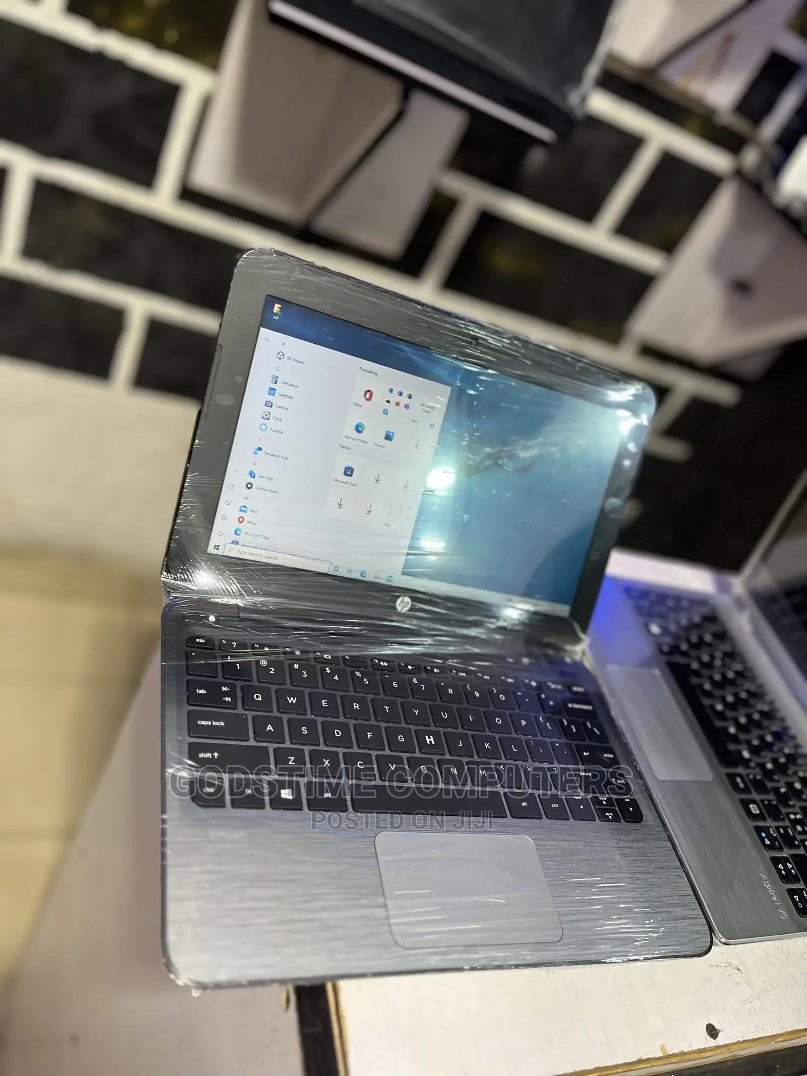New Laptop HP Stream 11 Pro G3 4GB Intel Core 2 Duo SSD 72GB