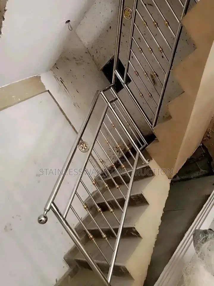 Staircase Handrail Design