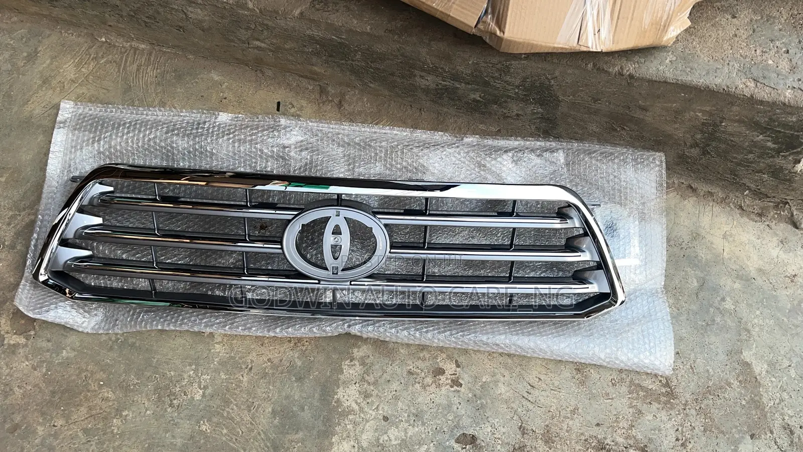Front Grille 2008 Toyota Highlander