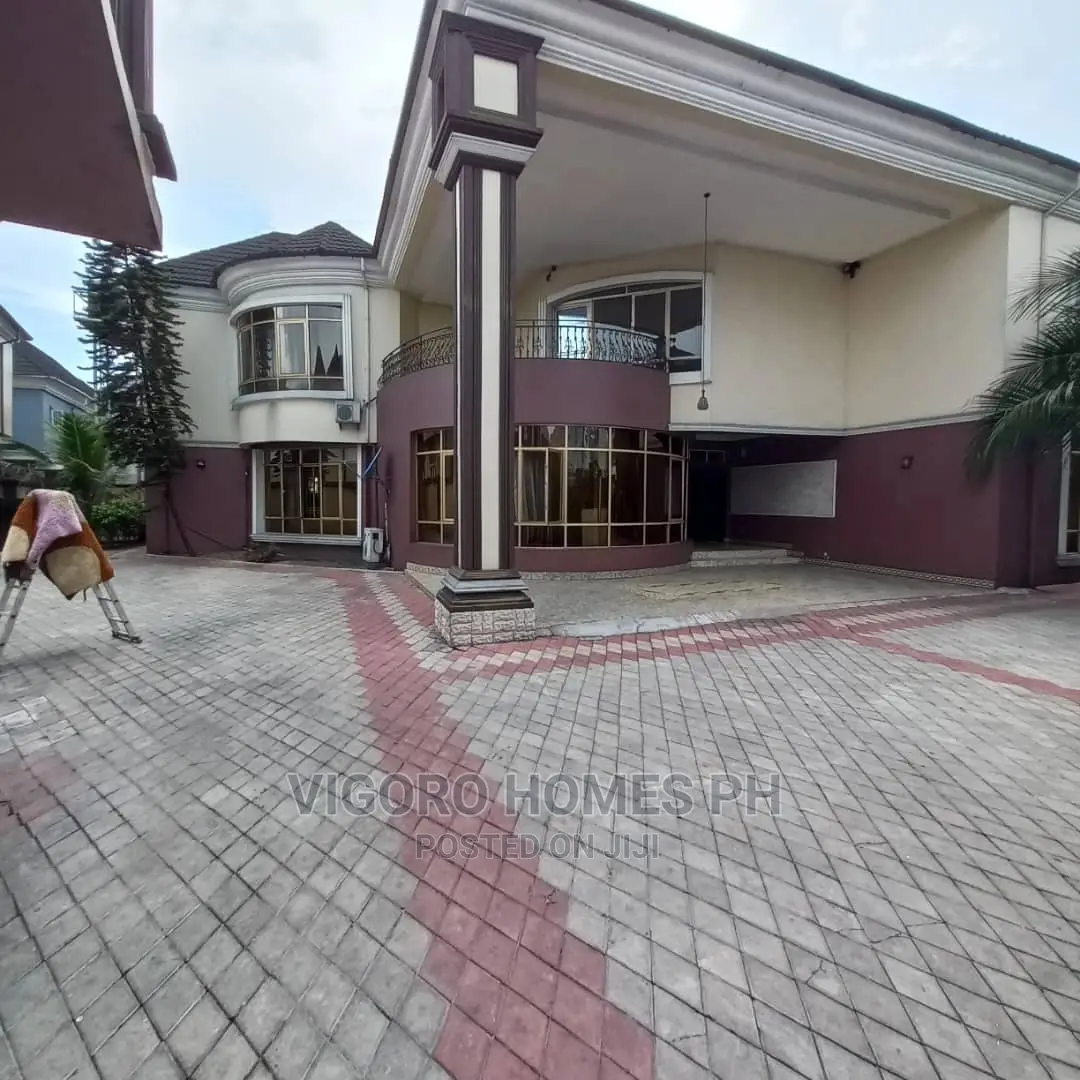 Furnished 4bdrm Duplex in Port-Harcourt for Sale