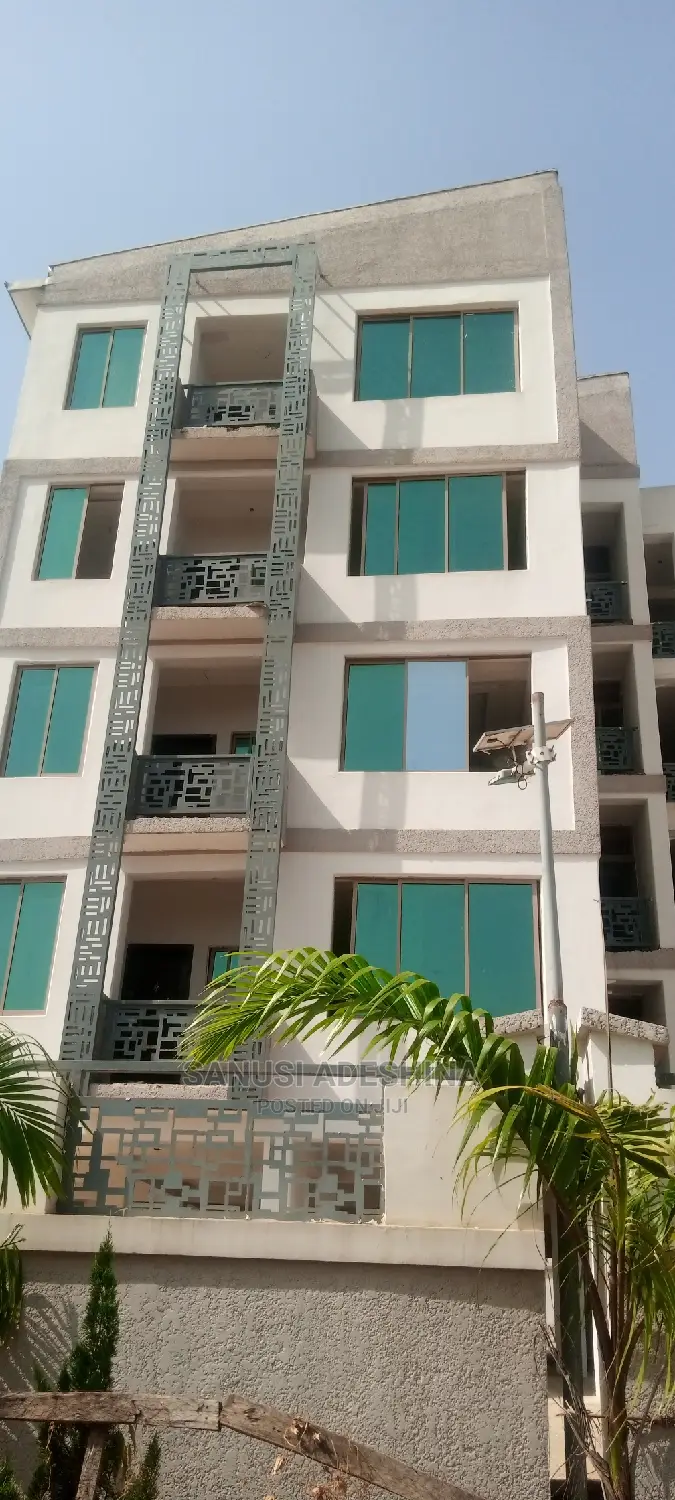 3bdrm Block of Flats in Life Camp Before for sale