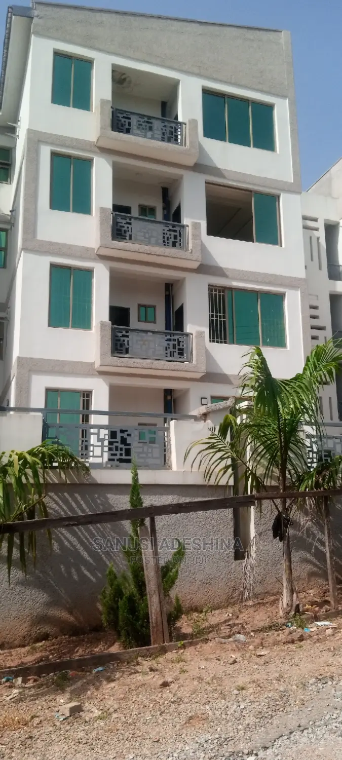 3bdrm Block of Flats in Life Camp Before for sale